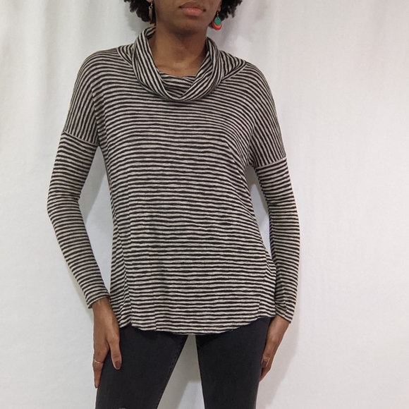 Anthropologie Sunday in Brooklyn Cowl Neck Sweater Top - Picture 7 of 7